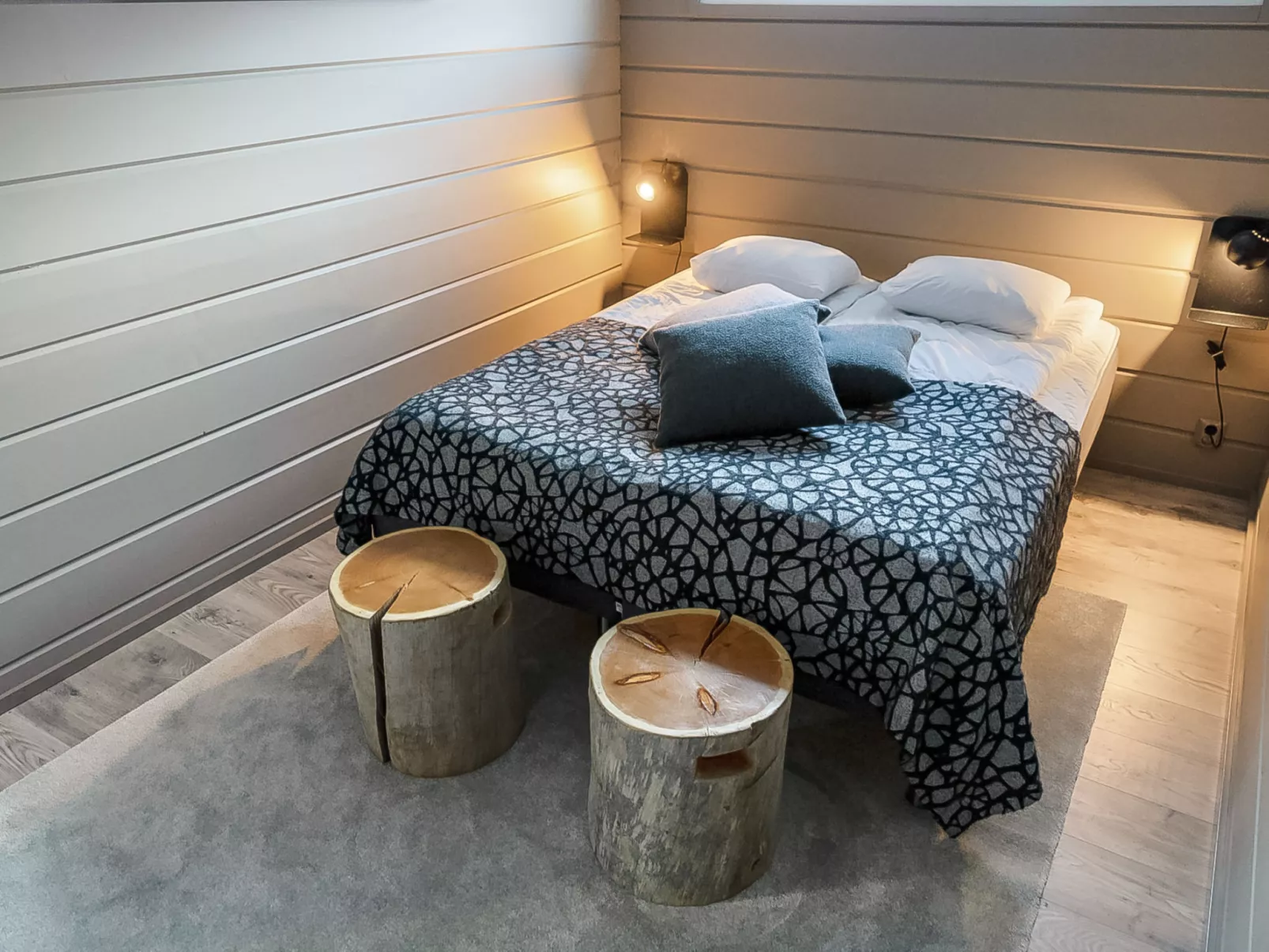 Loma-saaga 3 - Binnen