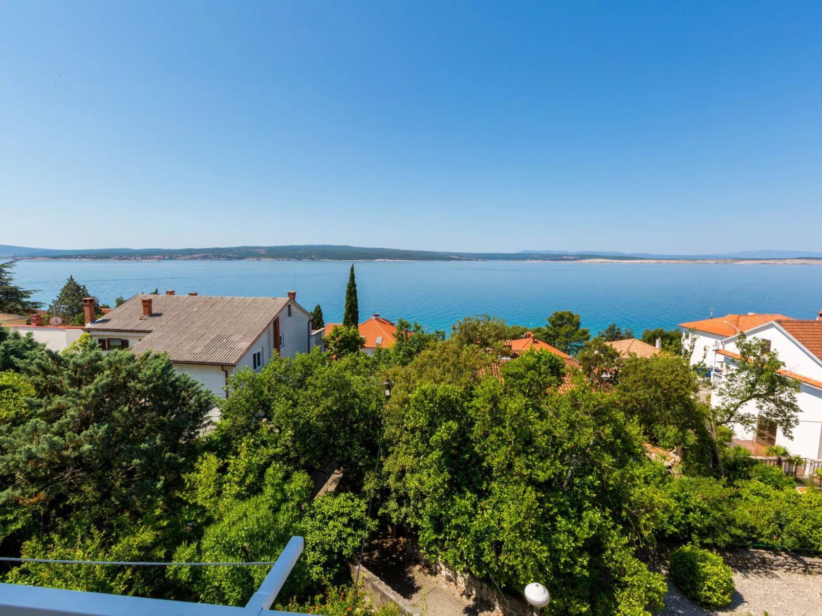 BELA 2 / HR-03564-02 - Image-tags.info