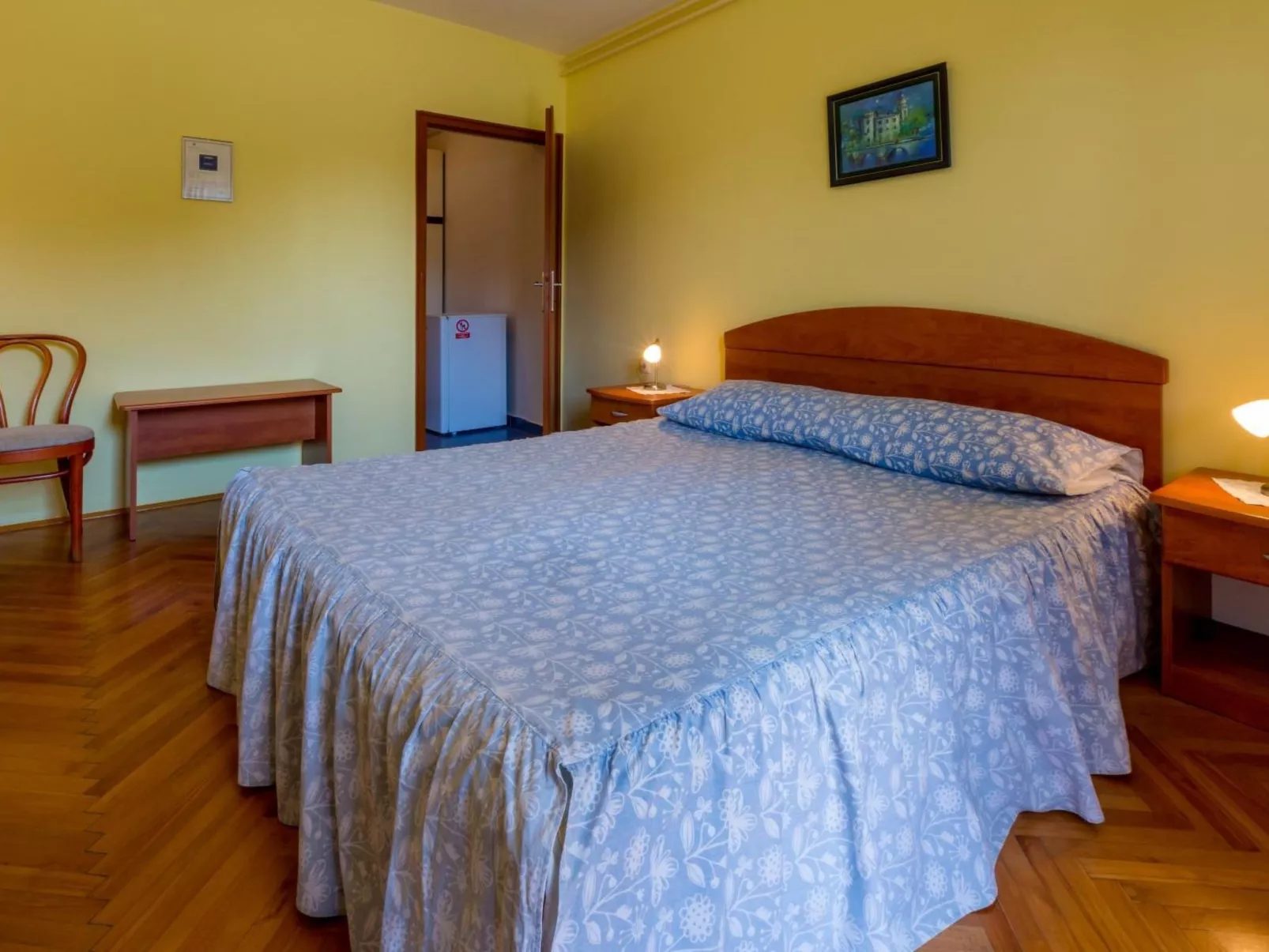 IVANKA 2 / HR-02419-02 - Binnen