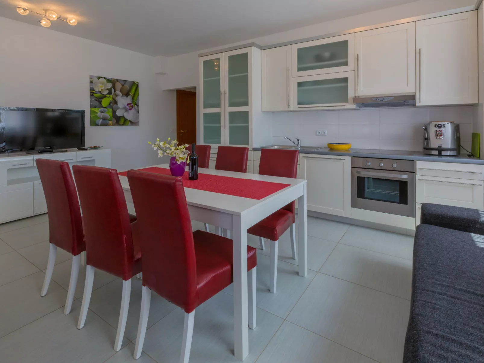 IVA-BONO 1 / HR-09873-01 - Binnen