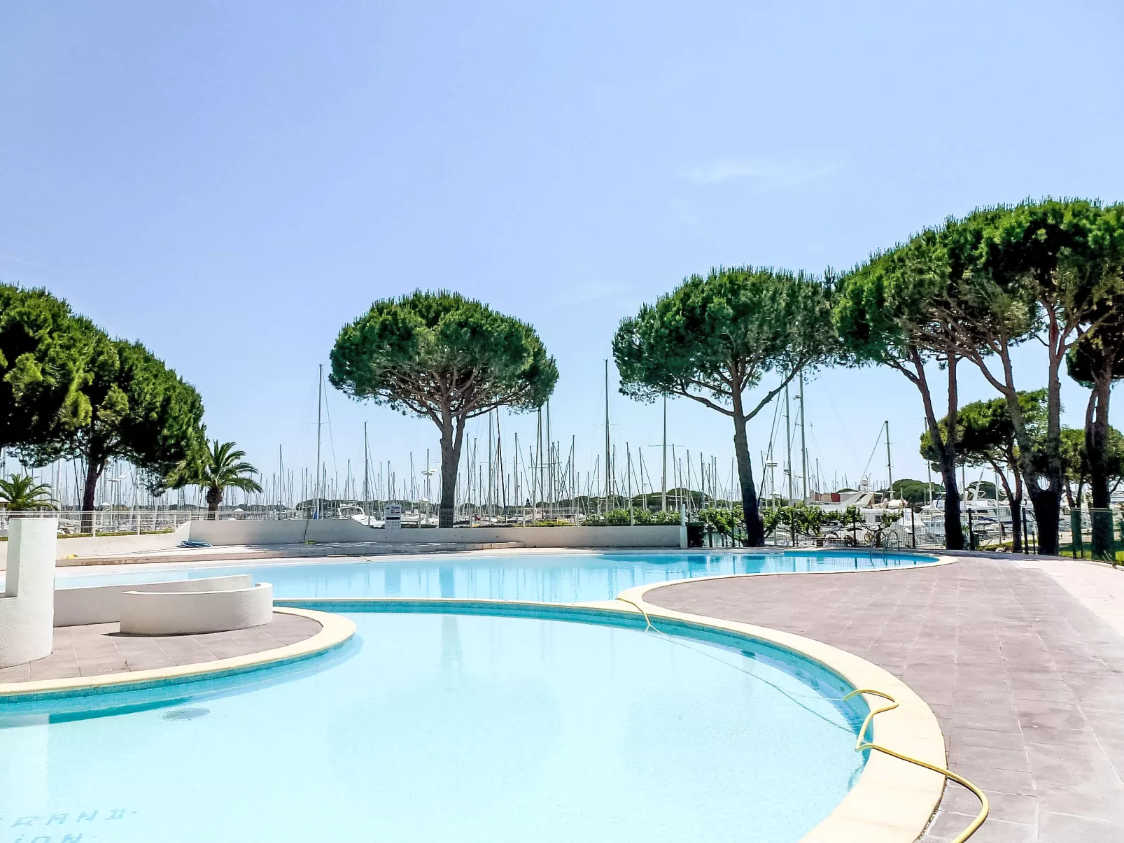 Le Grand Galion - Buiten