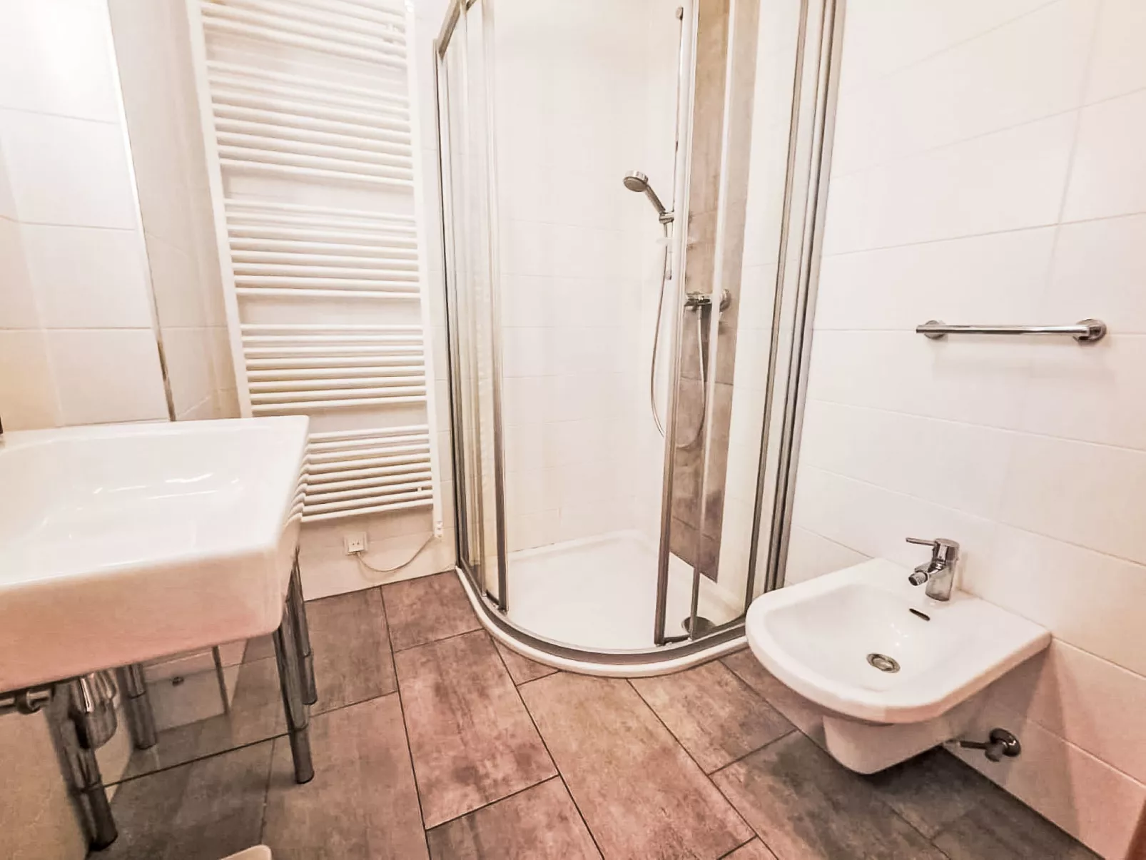 Dr. Adler Top 2 - Binnen