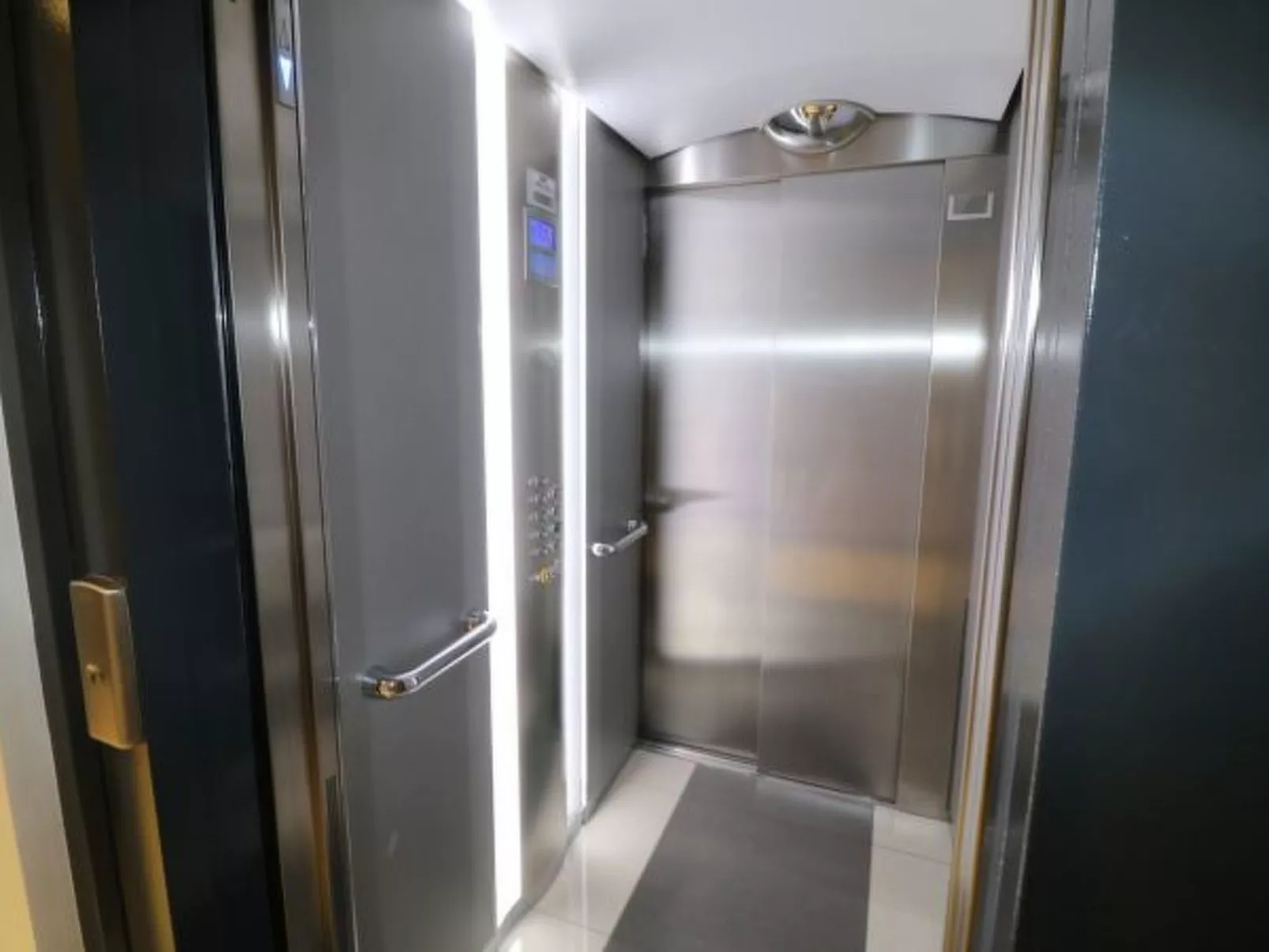 Modern 3 bedroom Lecerf 5 to  the Croisette 411 - Image-tags.info