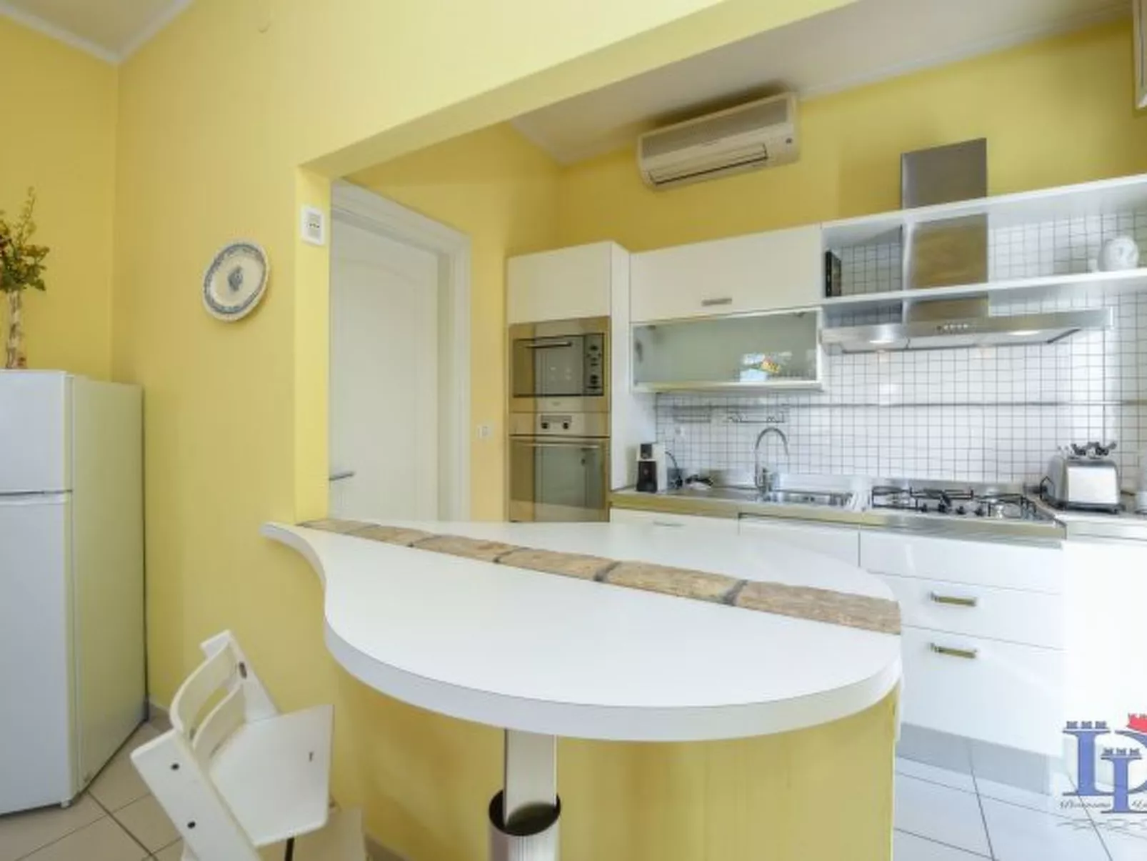 Desenzanoloft Villa Palm Garda Beach - Image-tags.info