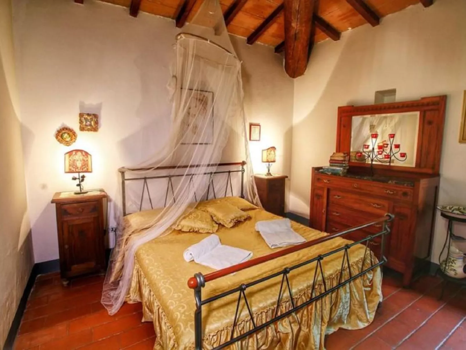 Le Corniole mit Pool, Jacuzzi und Grill - Image-tags.info