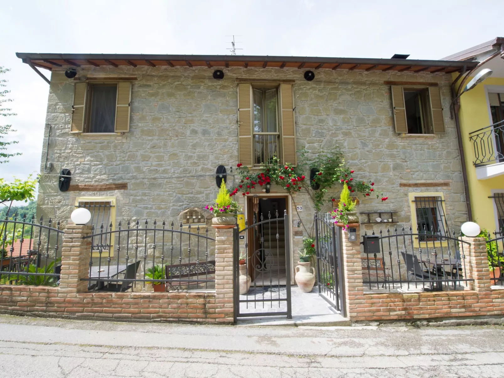 Ferienzimmer 'Flower Room - Buiten