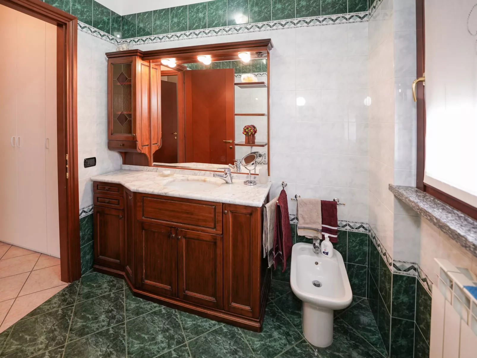 Grandmother's house - Binnen