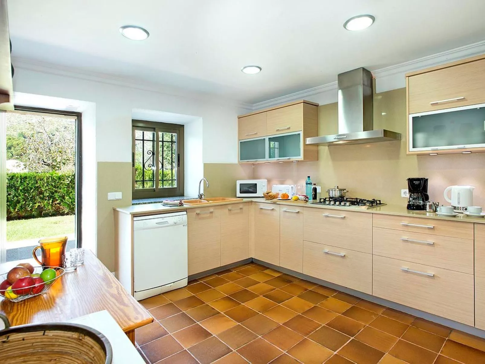 Impresionate Villa para 12 , Cala San Vicente - Binnen