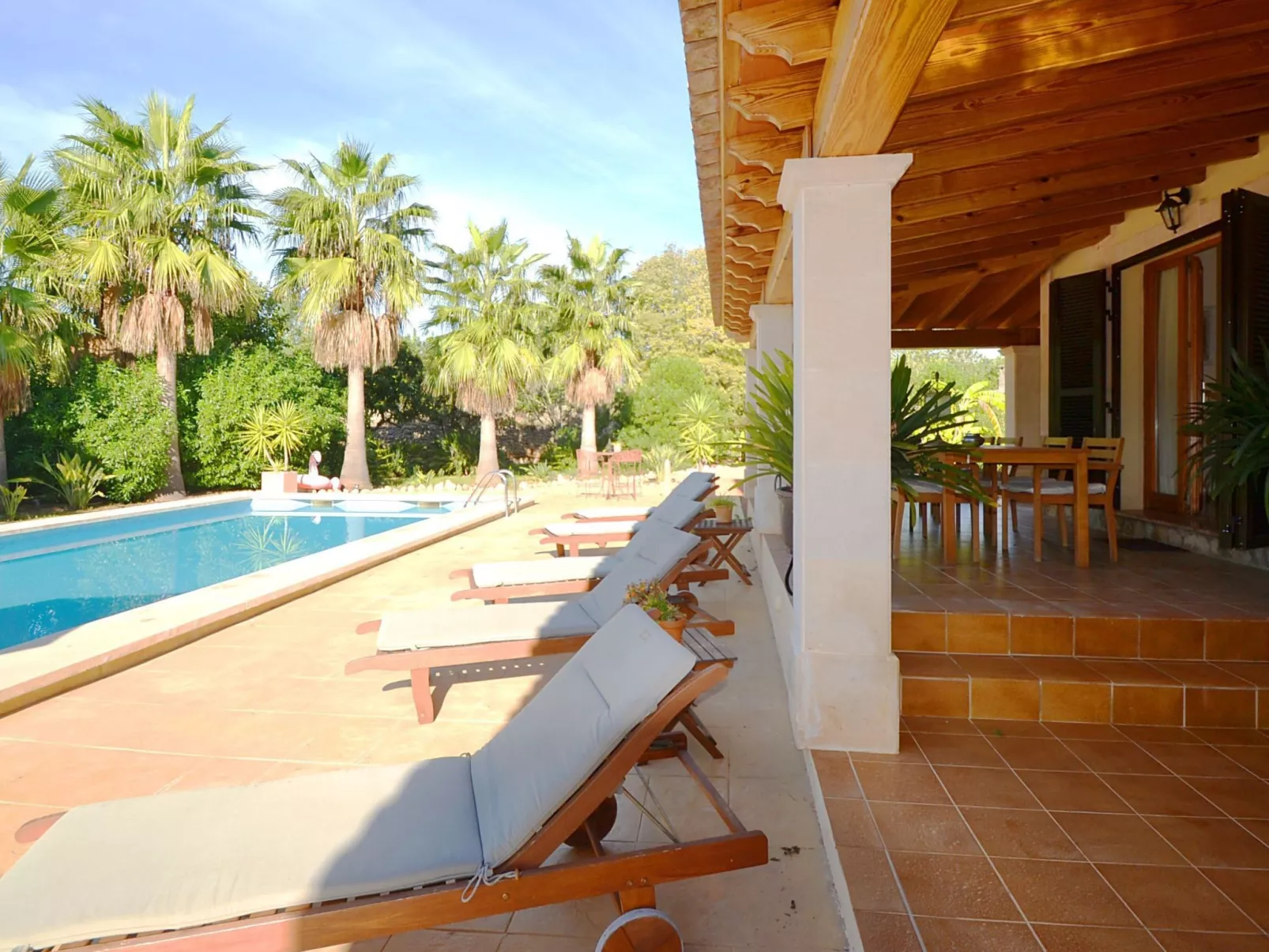 Wunderschön restauriertes Landhaus - Buiten