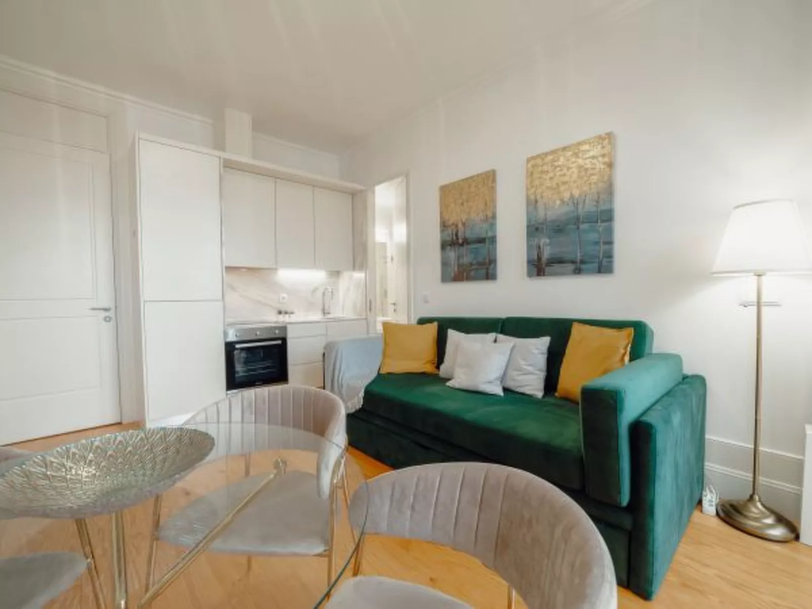 DOWNTOWN PREMIUM APARTMENT by VACATIONY - Binnen