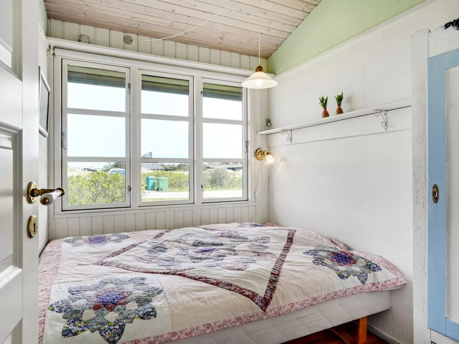 "Katri" - 500m from the sea - Binnen