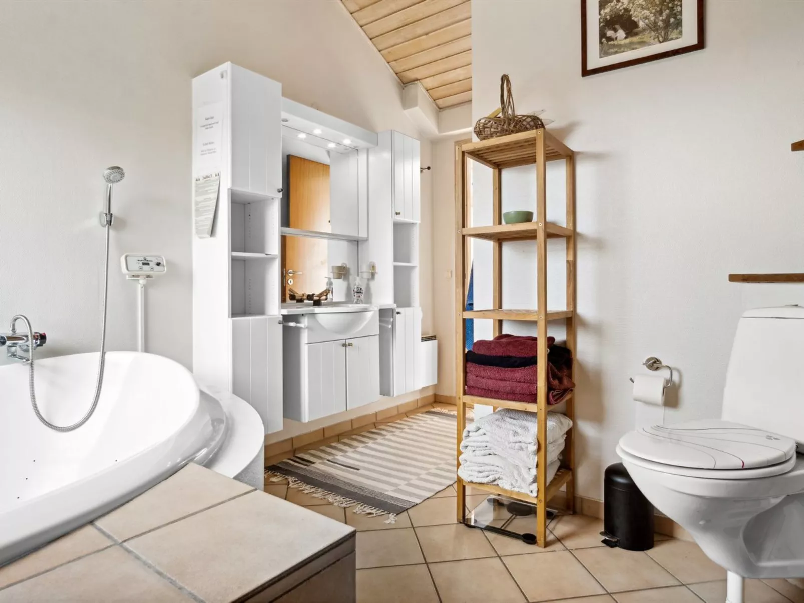 "Iivari" - 70m from the sea - Binnen