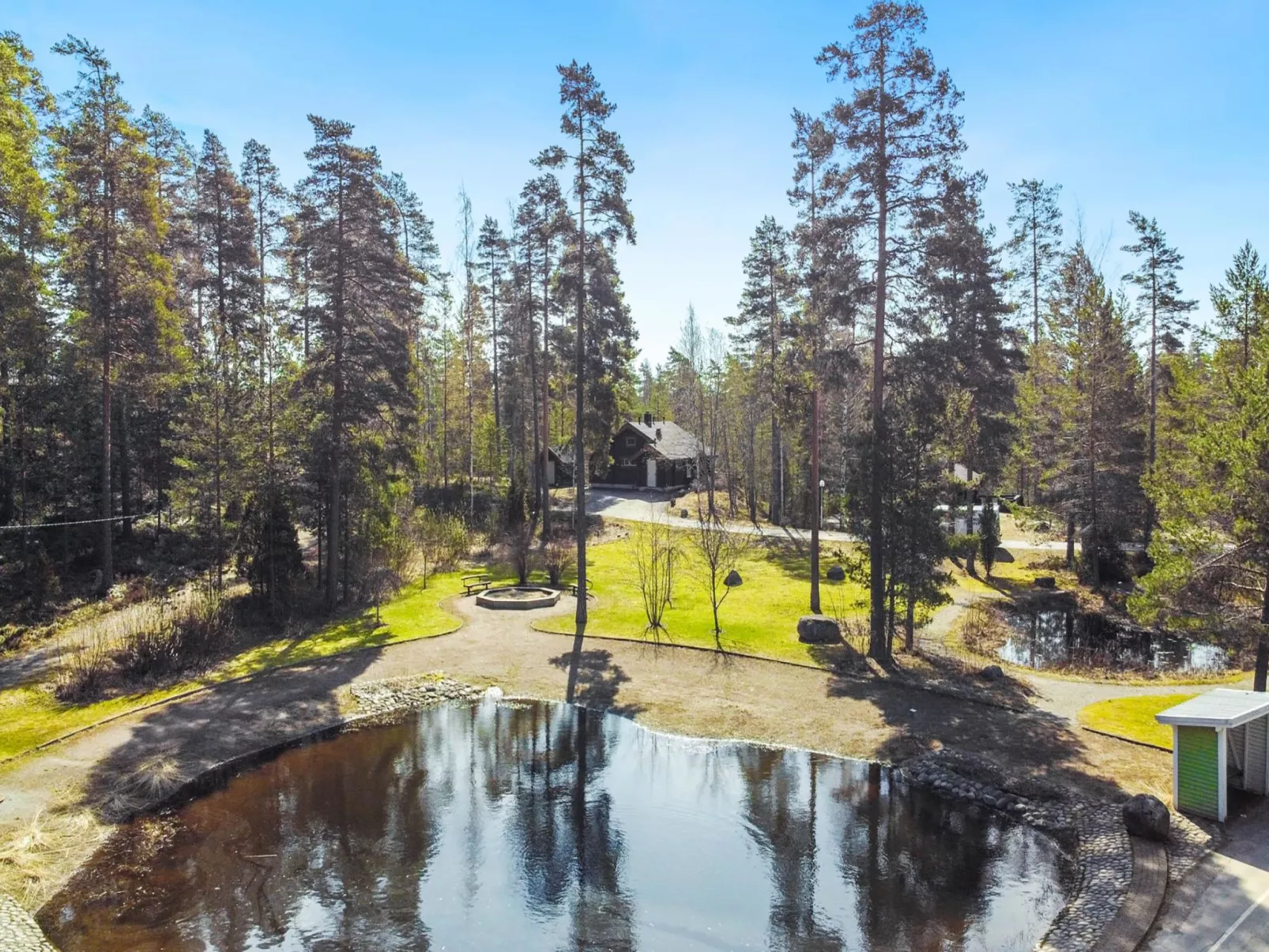 Villa virkeä - Binnen