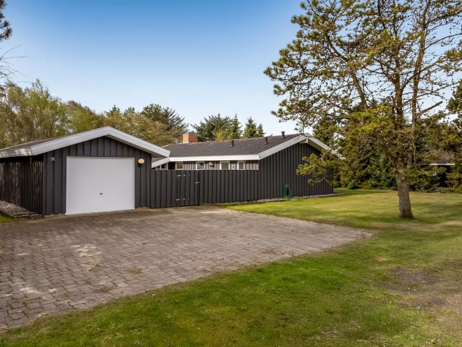 "Annamie" - 1.8km from the sea - Buiten