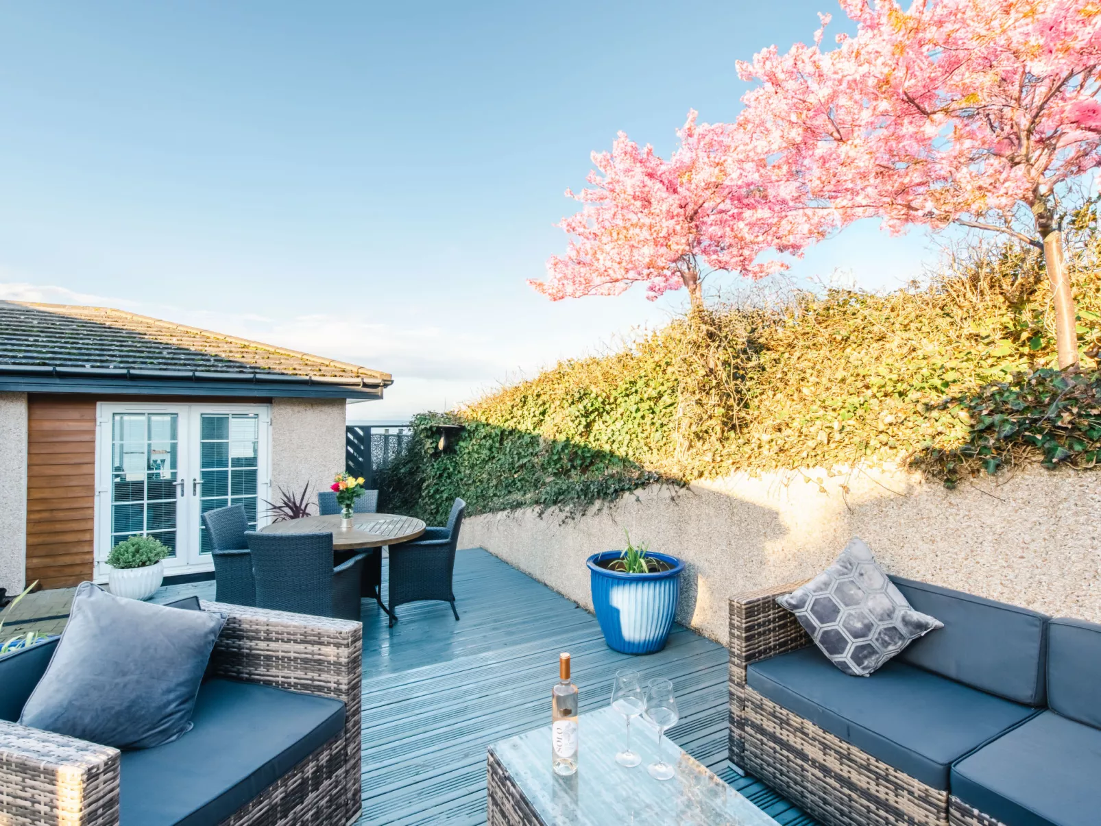 Waters Edge - Binnen