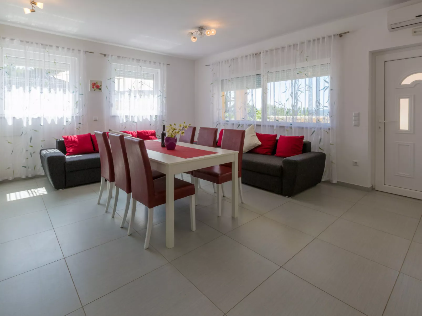 IVA-BONO 1 / HR-09873-01 - Binnen