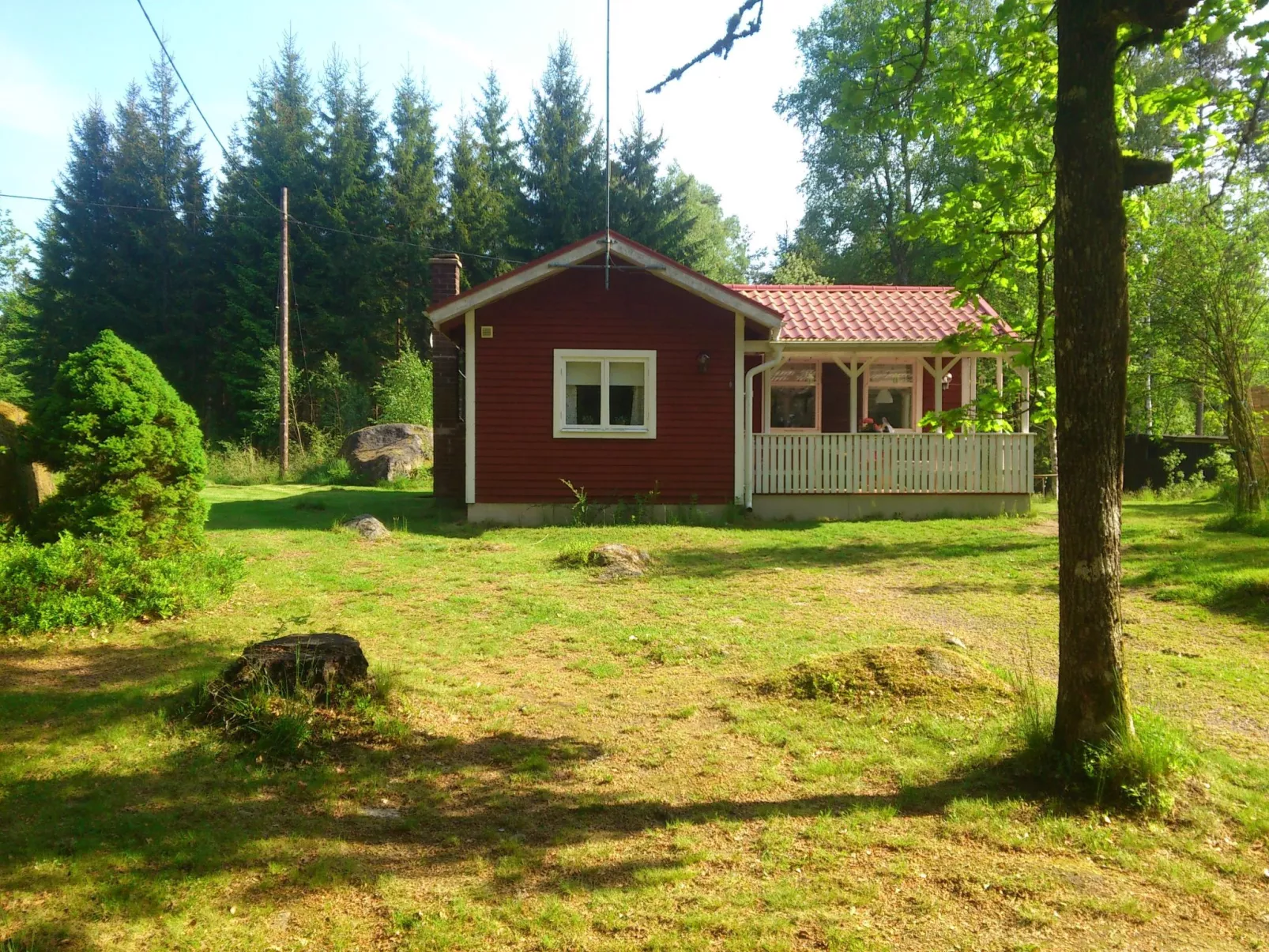Gemütliches Cottage mit Whirlpool - Buiten