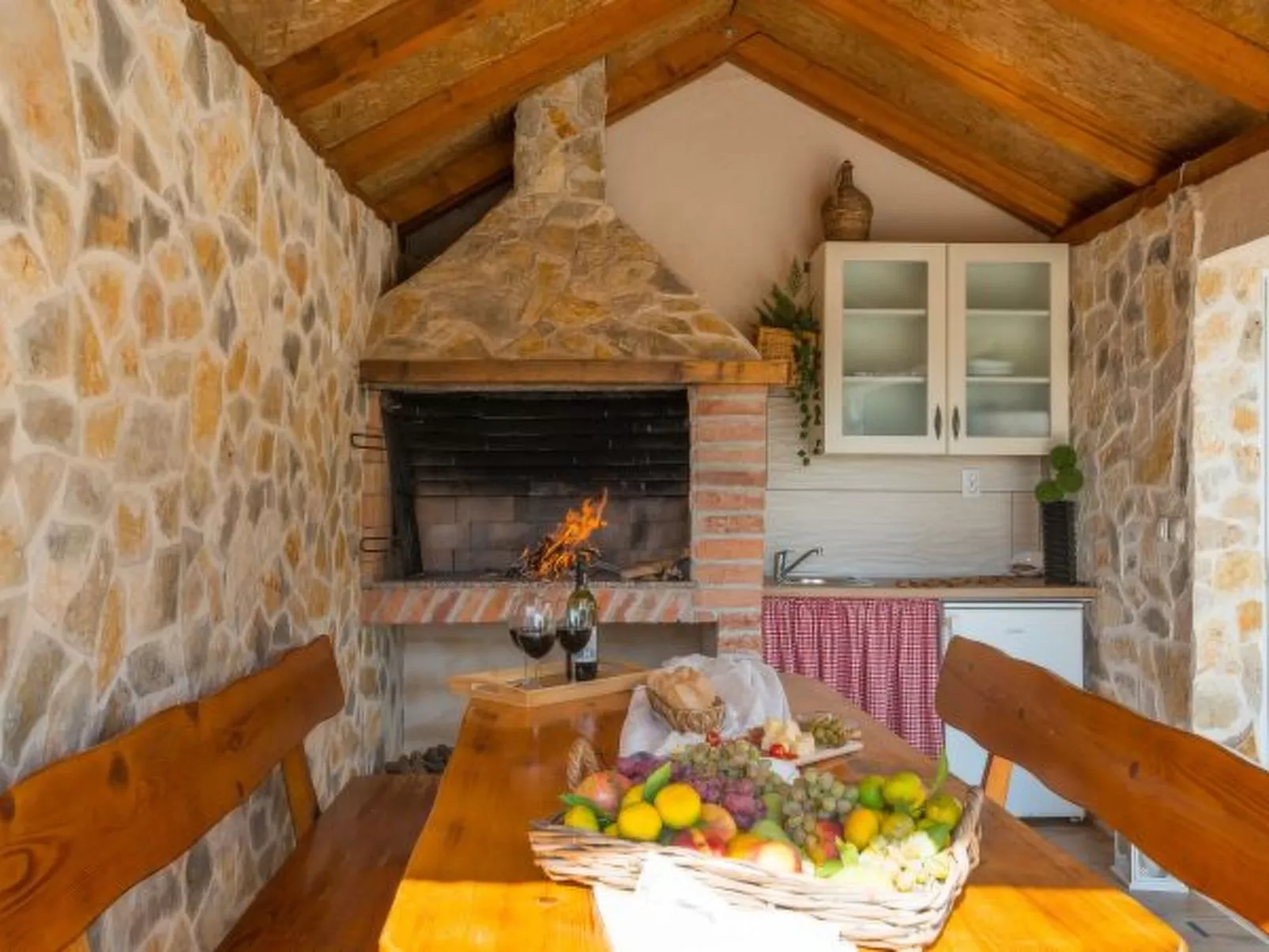 Holiday house Antonia with pool - Image-tags.info