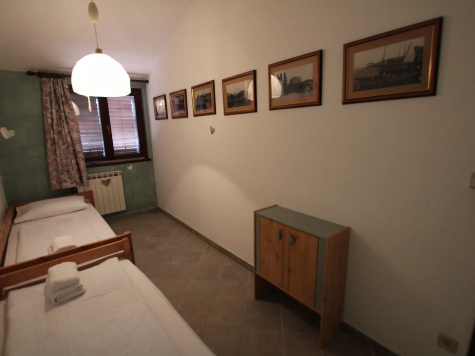 Villa Viktoria / HR-11041-01 - Image-tags.info