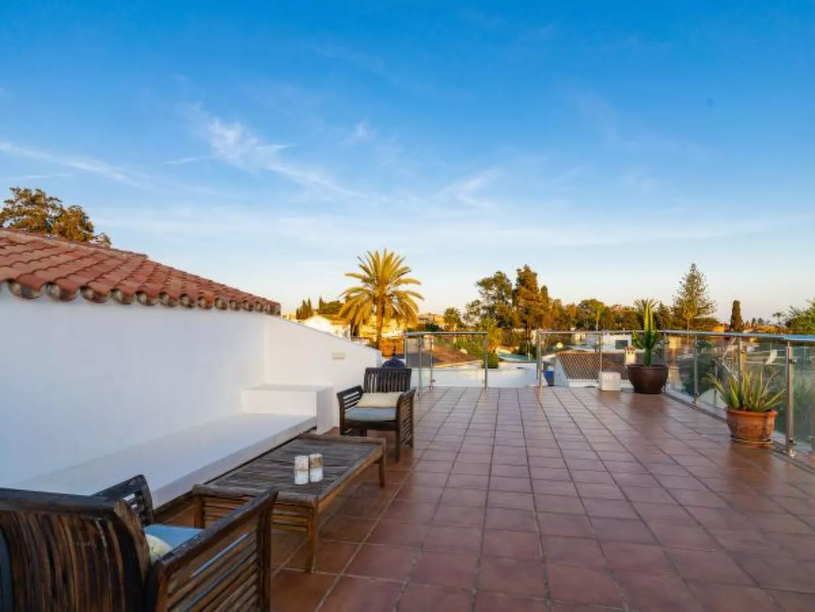 Villa Madrugada, beachside villa in Costabella - Image-tags.info