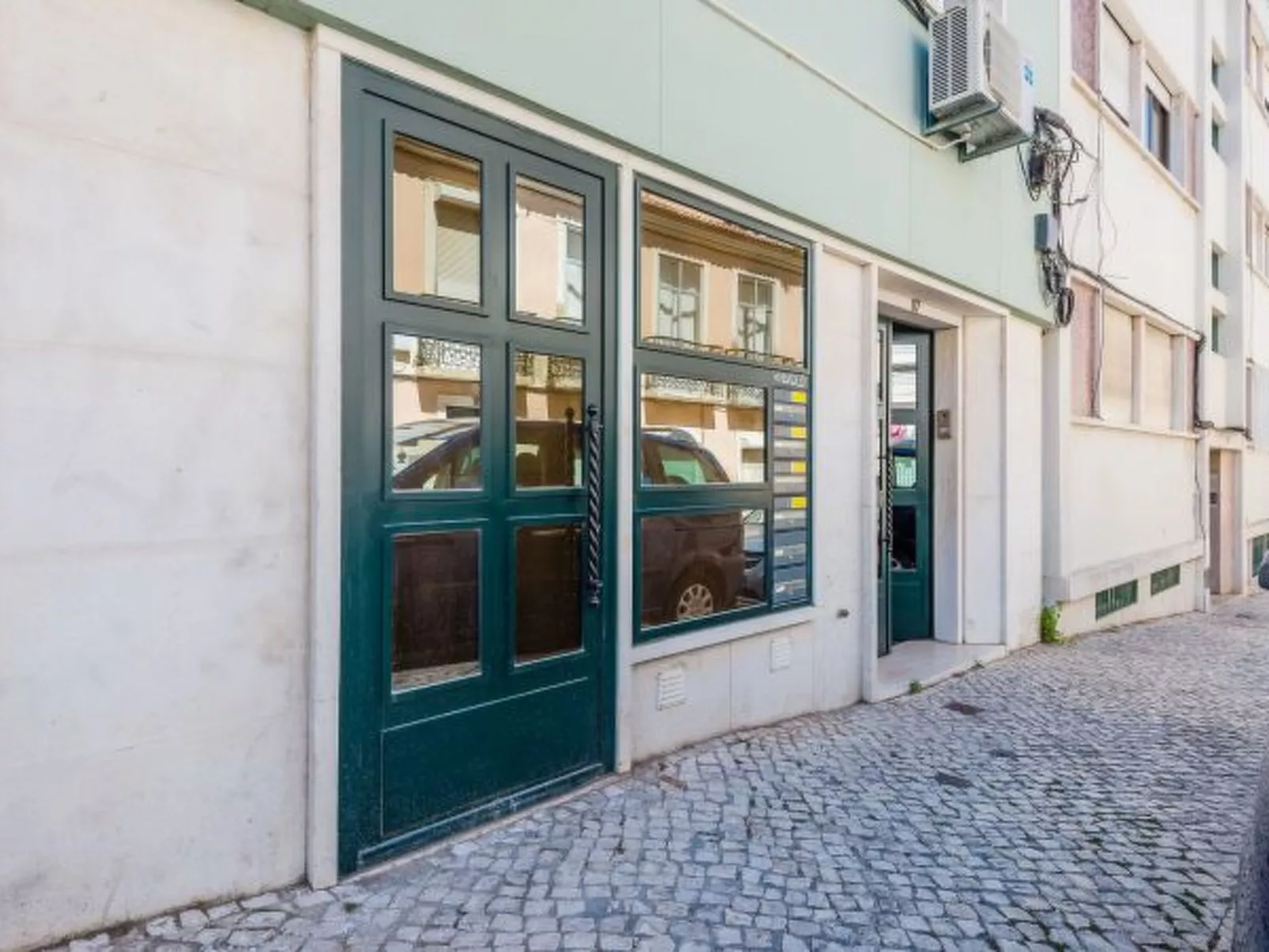 Bela Vista B in Lisboa - Buiten