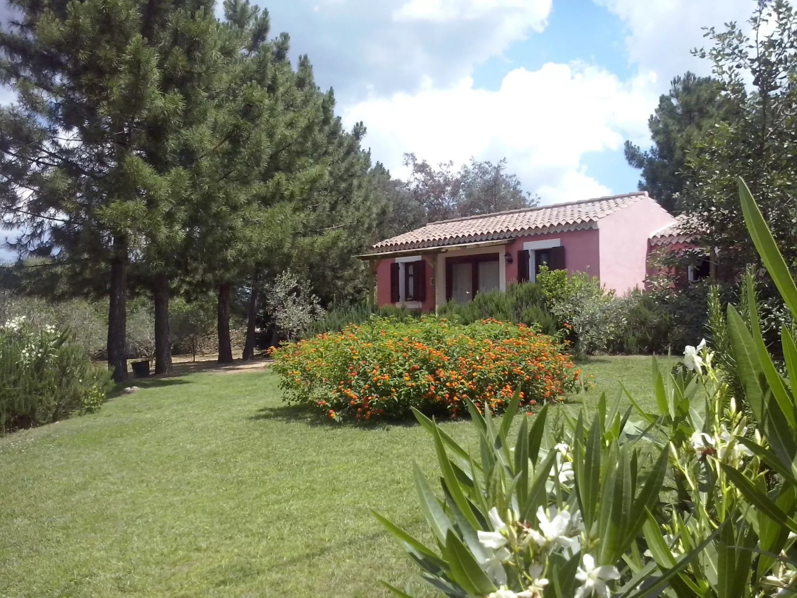 Anwesen "Lilla Suite" mit Terrasse - Buiten