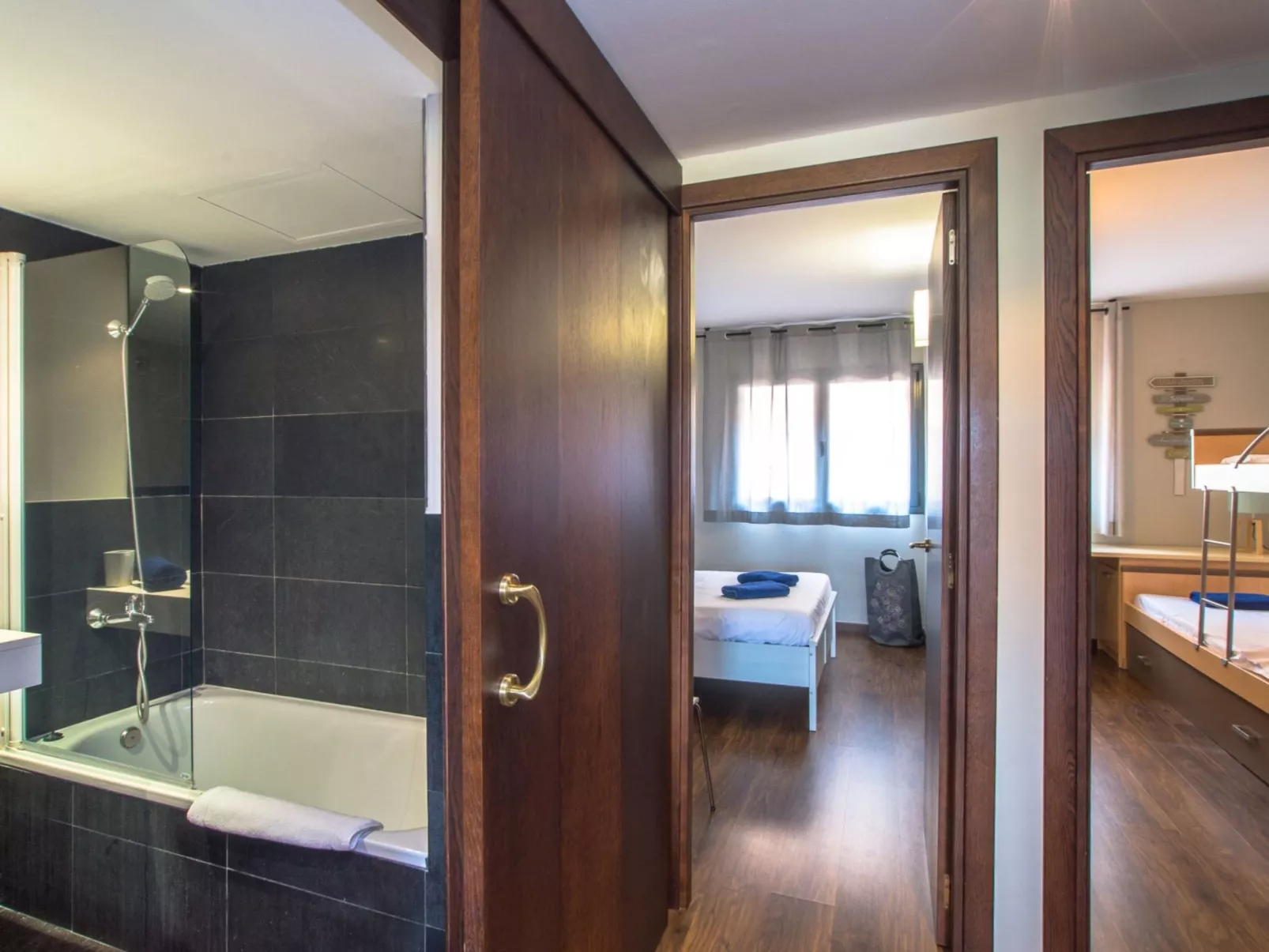 Costabravaforrent Segalar 4, Wohnung für 4 mit Gemeinschaftspool, 4Km von den S - Binnen