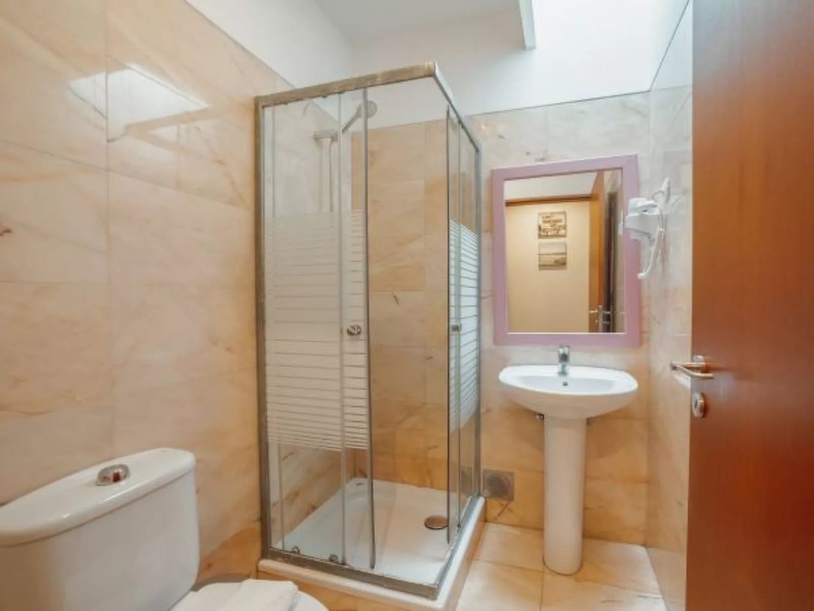 DOWNTOWN DELUXE 6 by VACATIONY - Binnen