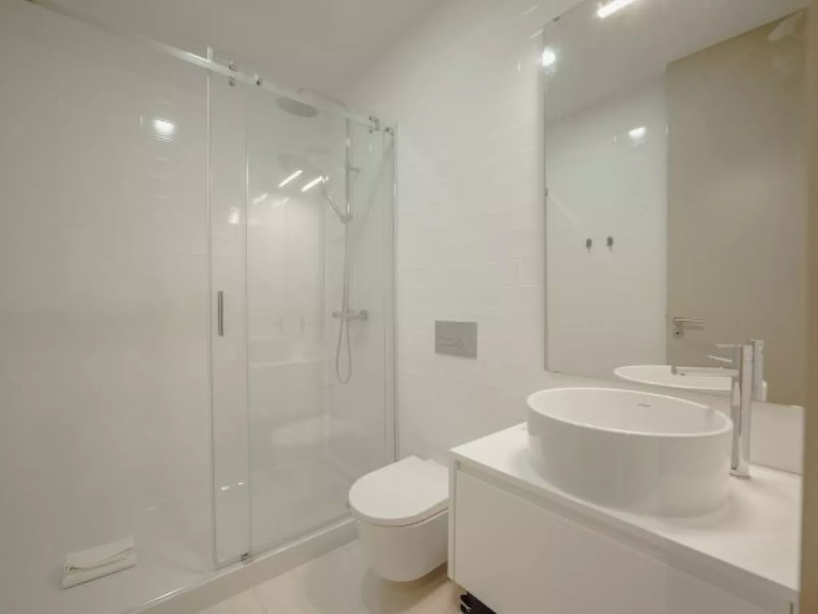 LEGACY OPORTO DESIGN APARTMENT D by VACATIONY - Binnen