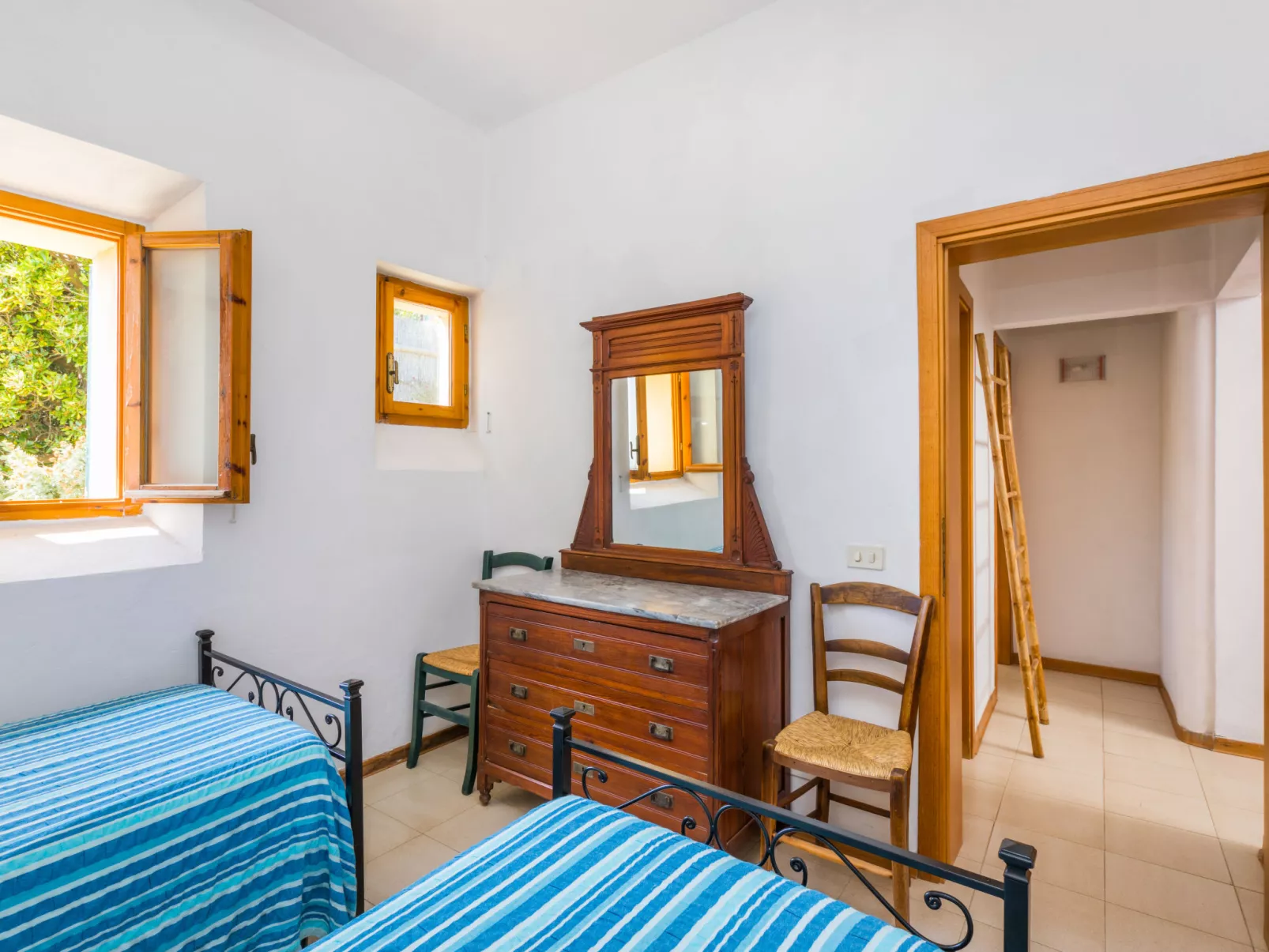 Il Giardino sul Mare - Binnen