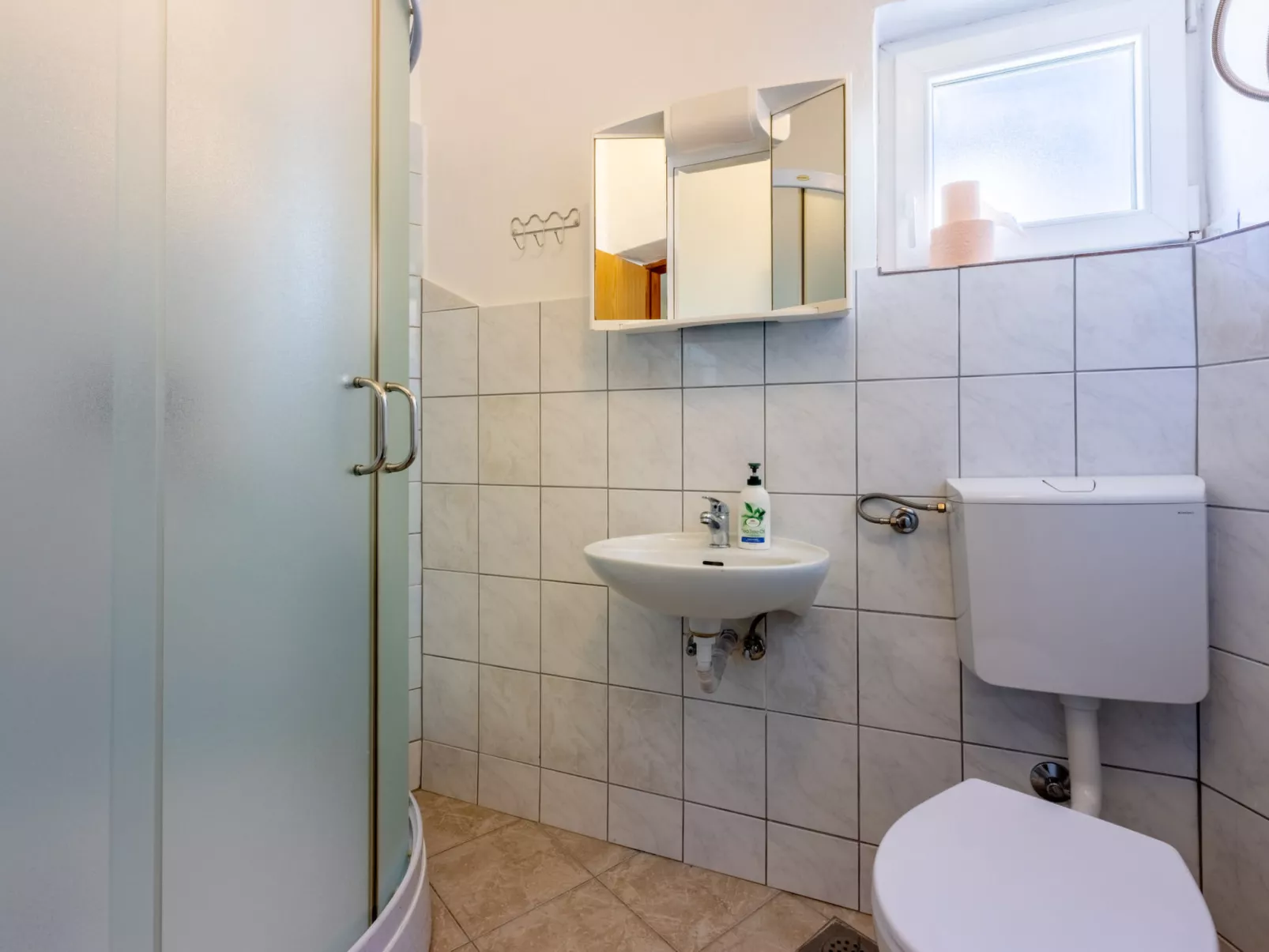 TUSTONJIC SOBA 2 / HR-10793-04 - Binnen