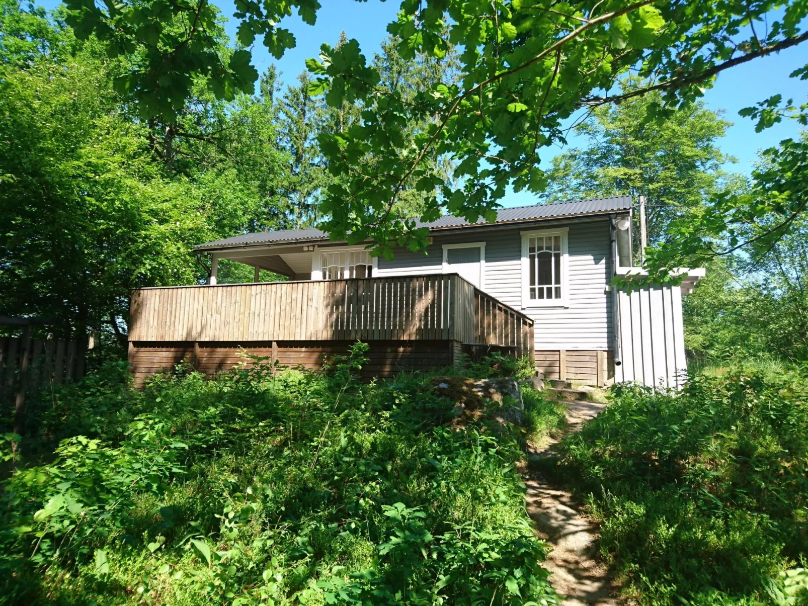 Cottage mit Whirlpool - Buiten