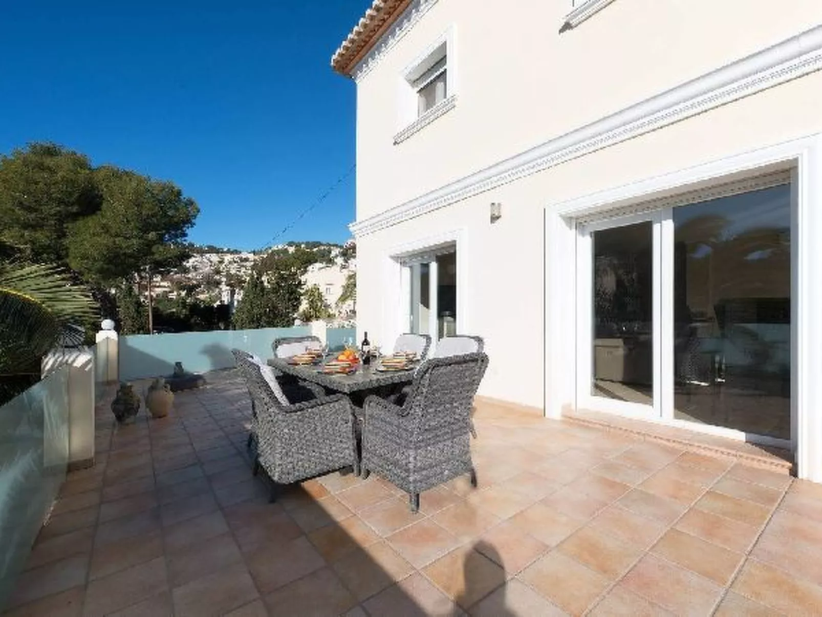 Villa Malibu - PlusHolidays - Image-tags.info