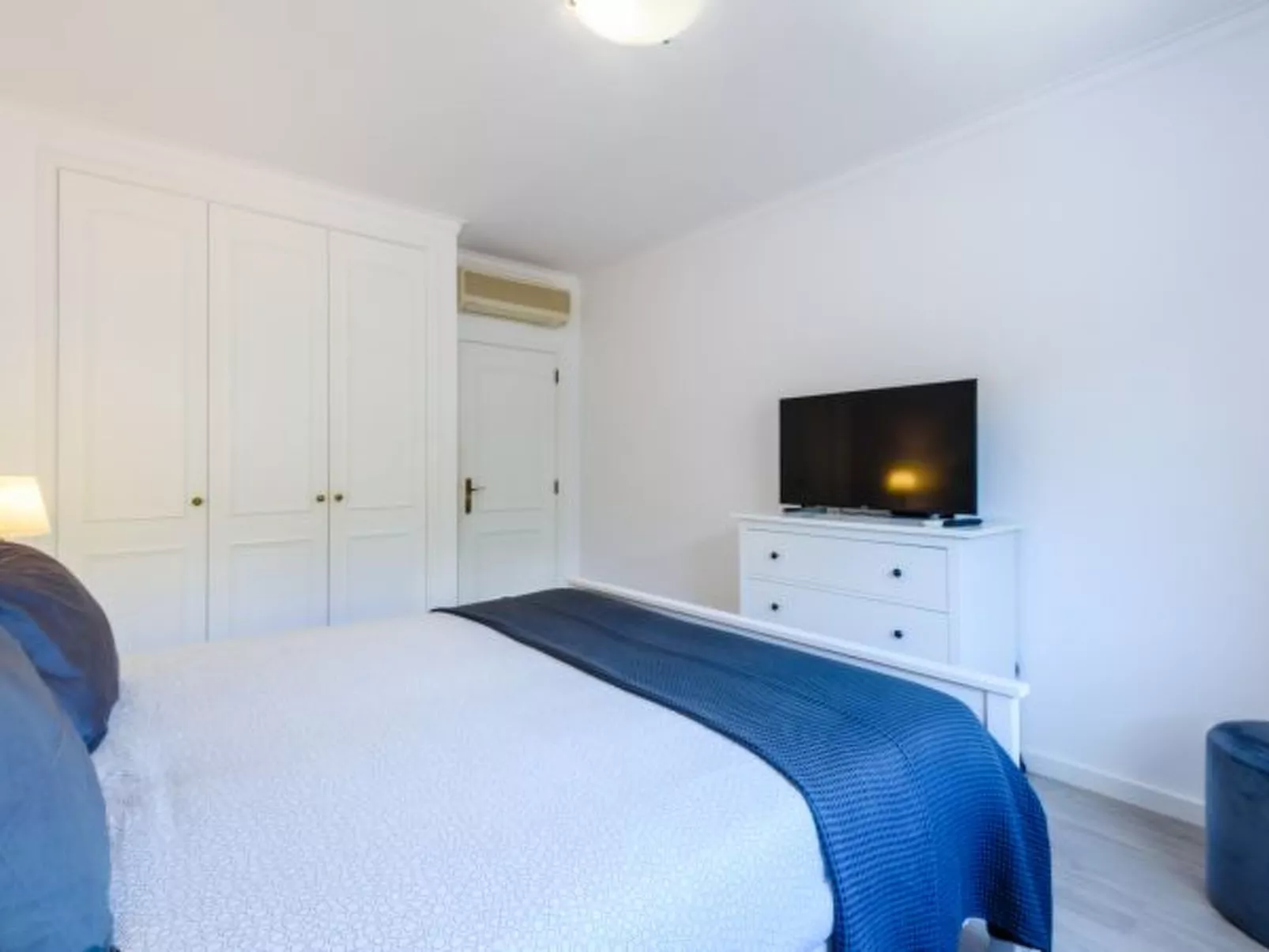 Amazing Apartment in Albufeira - Binnen