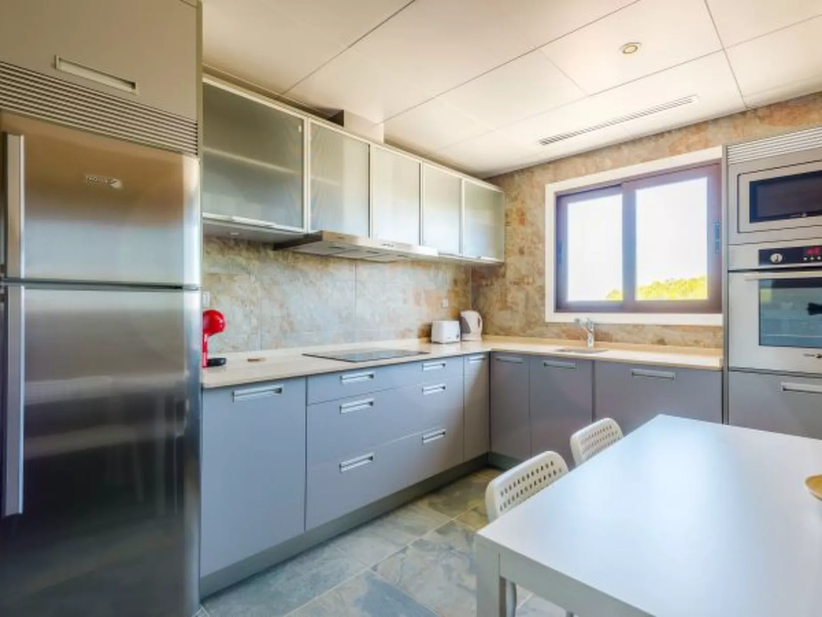 Falesia Beach C at Falesia Beach - Binnen