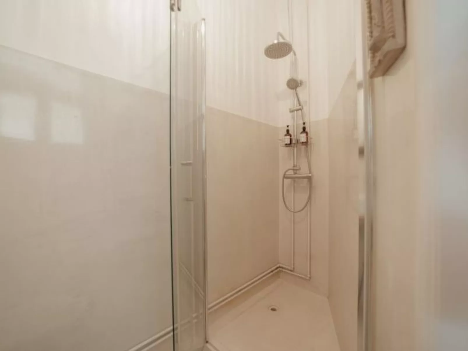 DOWNTOWN RETRO BOLHAO by VACATIONY - Binnen