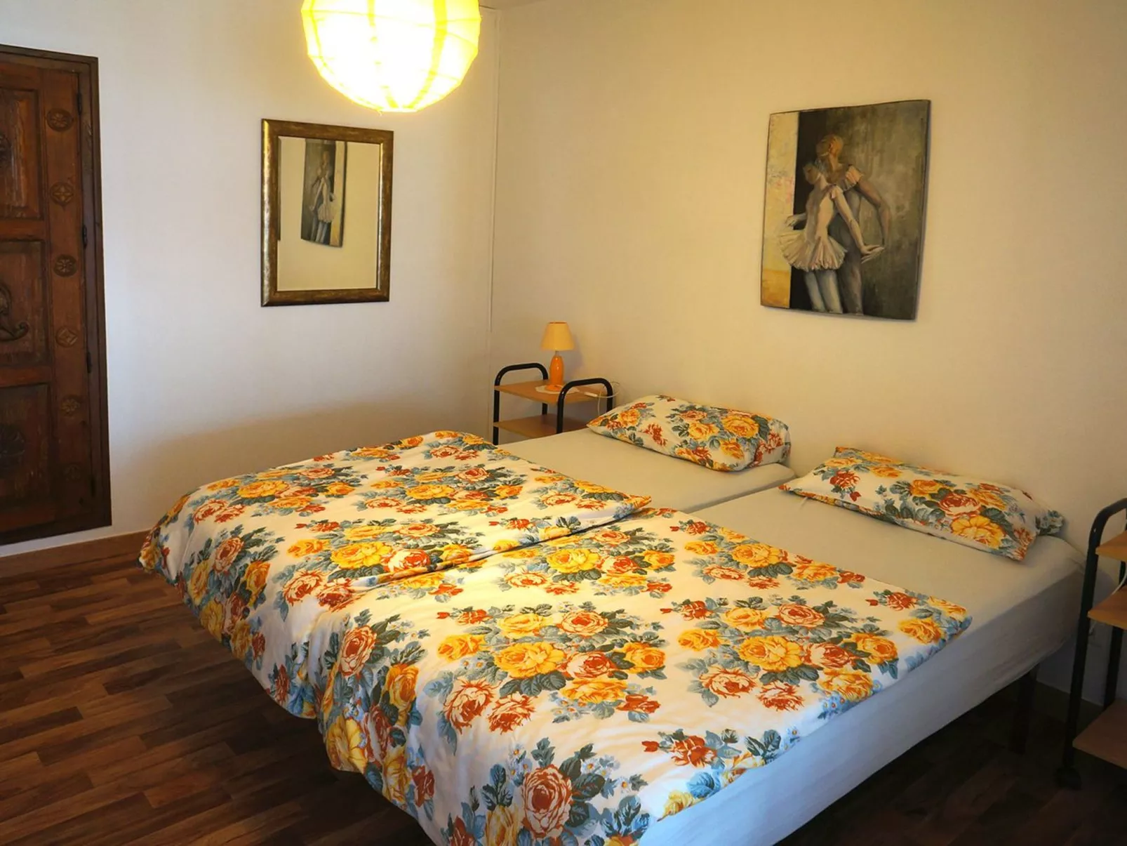 Wohnung in Cala mit Großem Balkon - Image-tags.info