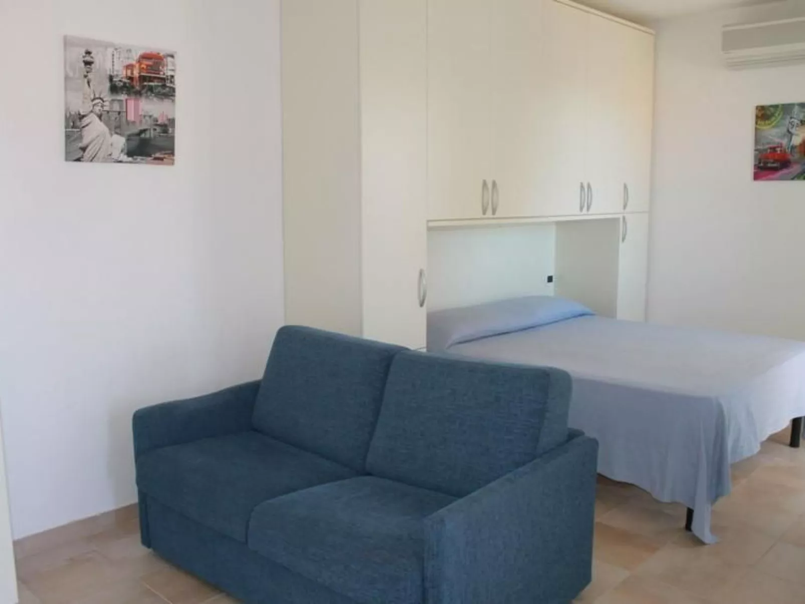 Unterkunft mit privater Terrasse, Gemeinschaftspool - Binnen