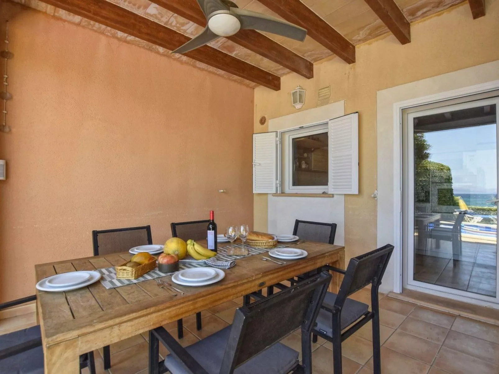 Gemütliches Ferienhaus in Urbanització S'estanyol mit Privatem Pool - Buiten