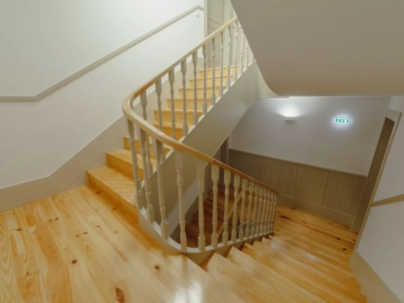 LEGACY OPORTO DESIGN APARTMENT G by VACATIONY - Binnen