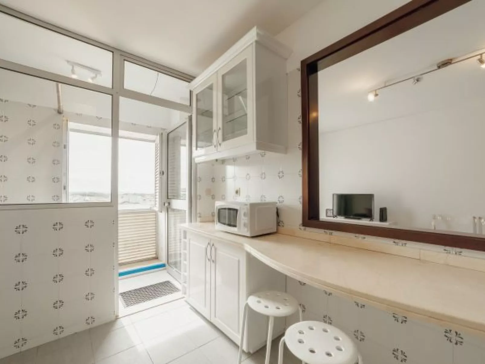 ESPINHO MODERN 3 BEDROOM APARTMENT by VACATIONY - Binnen