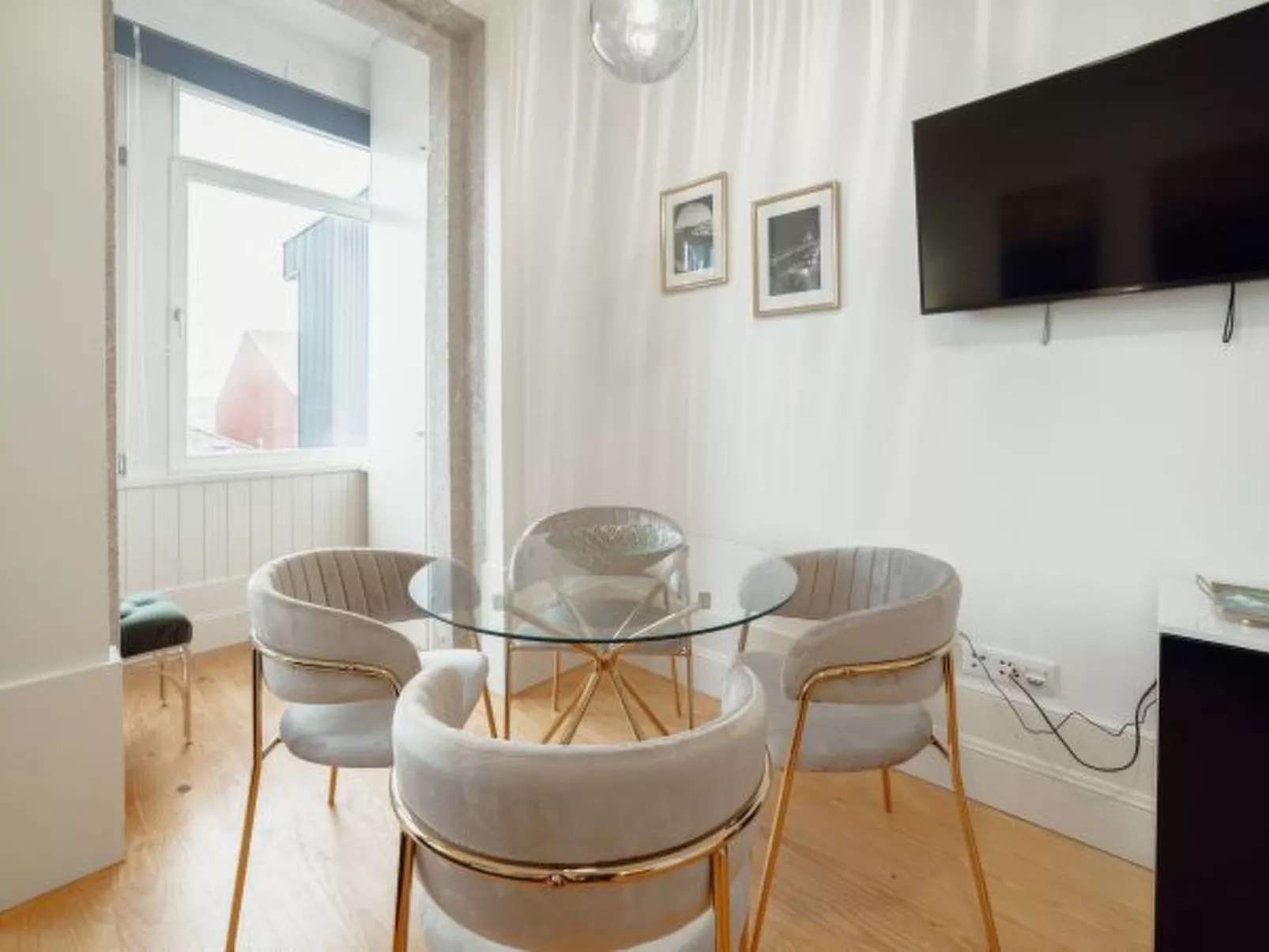 DOWNTOWN PREMIUM APARTMENT by VACATIONY - Binnen