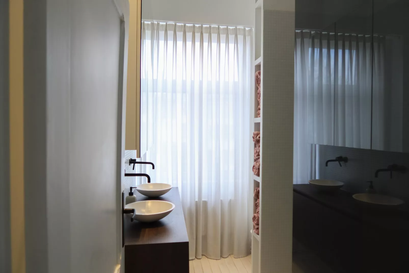 Cosy Courtyard House Hasselt - Badkamer