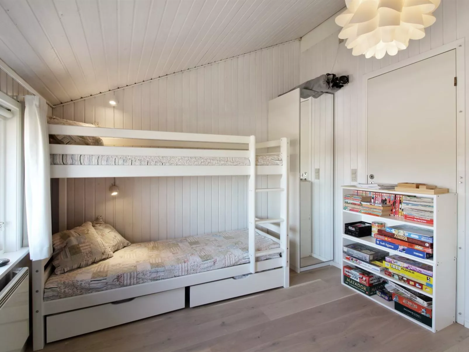 "Minka" - 58m from the sea - Binnen