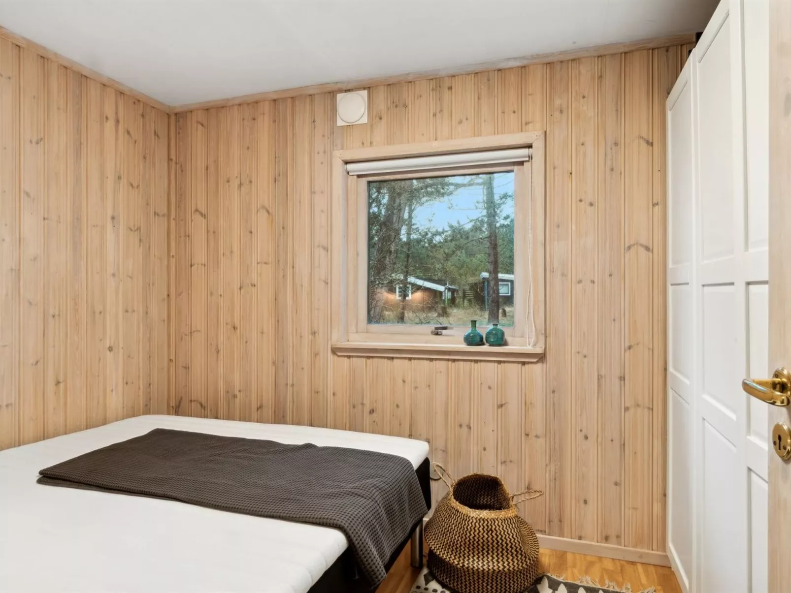 "Lavrens" - 300m from the sea - Binnen