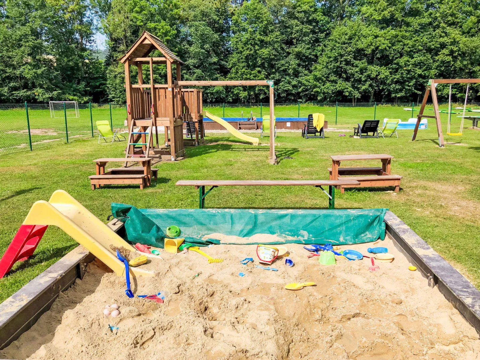 Green Valley Park Stárkov 9 - Buiten