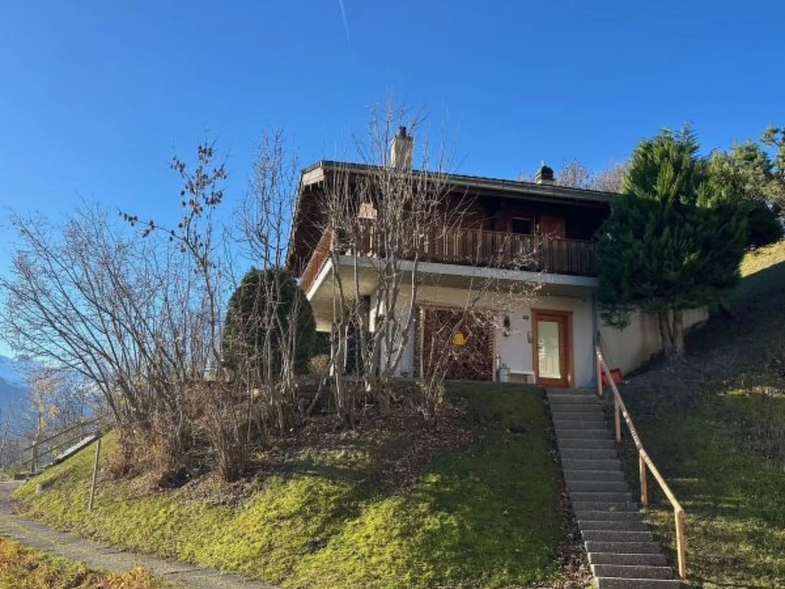 Mirador Alpine Horizon -Crans Montana- Swiss Alps - Buiten