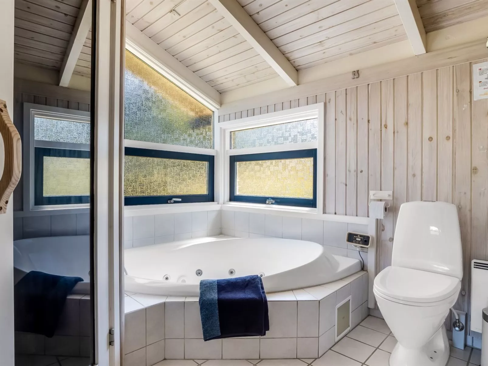 "Erle" - 990m from the sea - Binnen