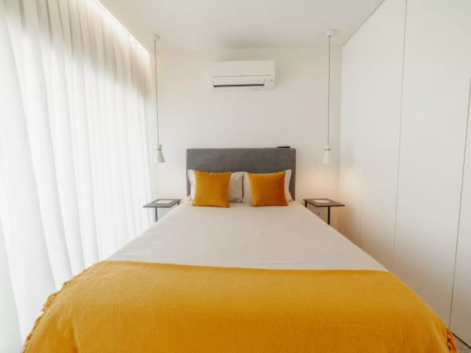 PORTO PANORAMIC VIEWS WITH TERRACE by VACATIONY - Binnen