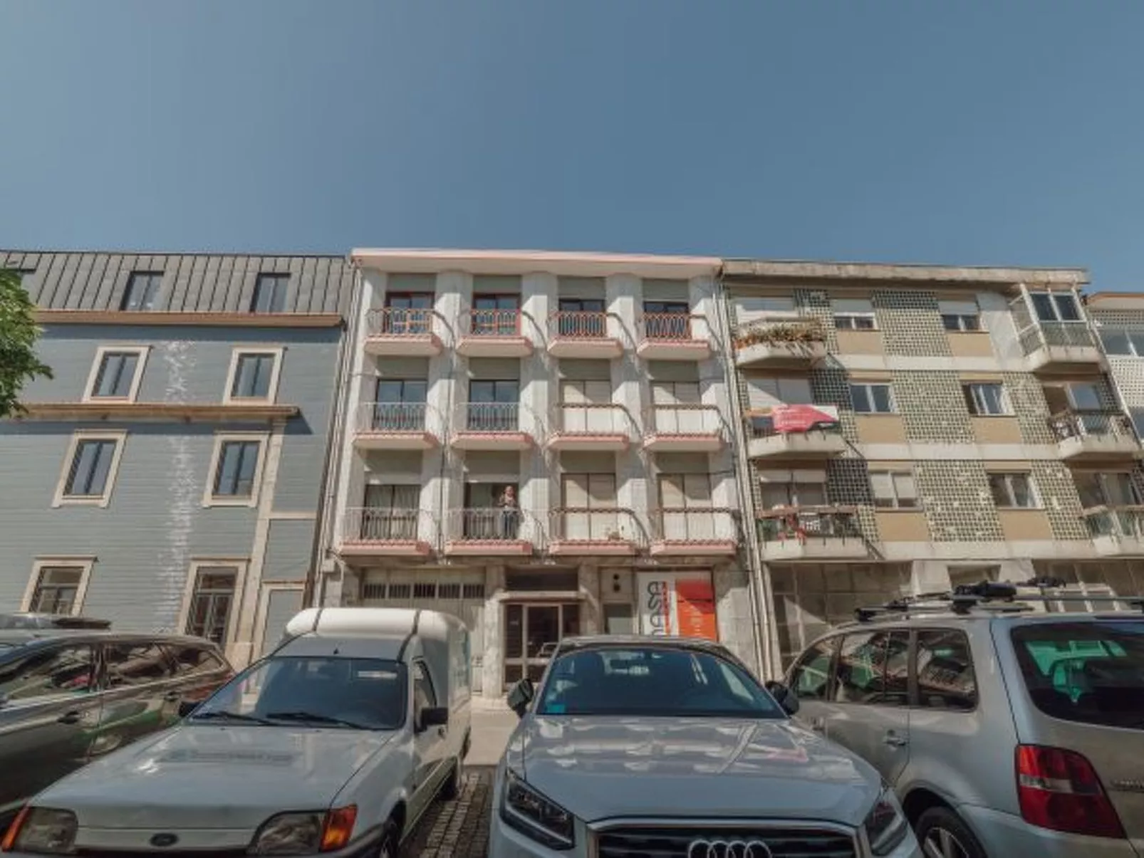 DOWNTOWN DESIGN WITH BALCONY by VACATIONY - Buiten